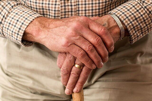 Alimentation et risque de chute chez les personnes âgées