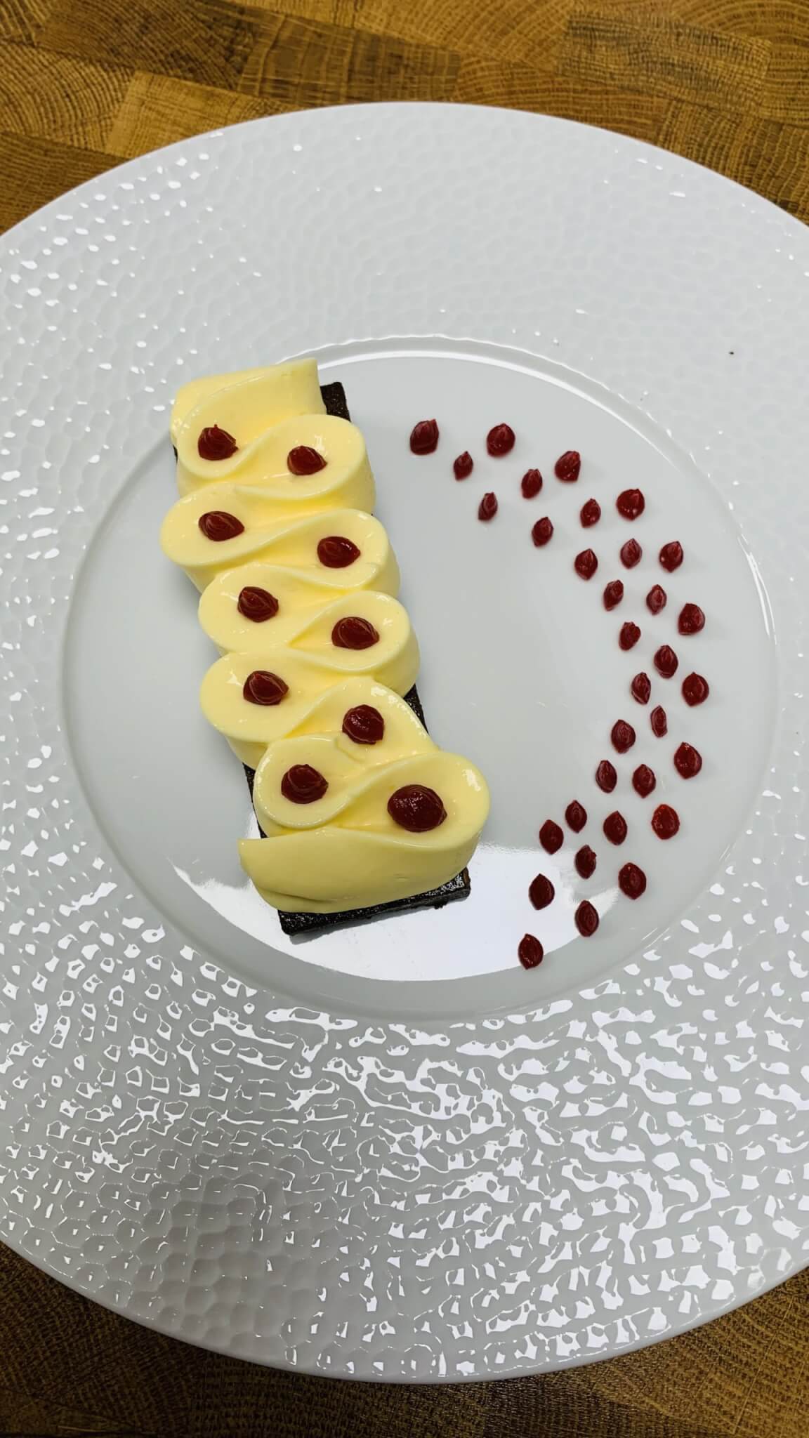 Gâteau au chocolat en texture modifiée